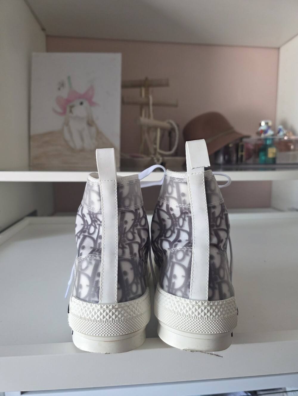 Dior White and Grey Patterned Lace-Up Sneakers - Picture 4 of 8